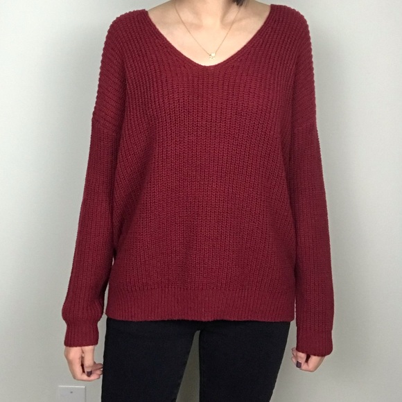Forever 21 Sweaters - Forever21 Red knit V-neck sweater